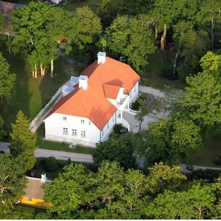 Guest house Manor Saare (Laanemaa)