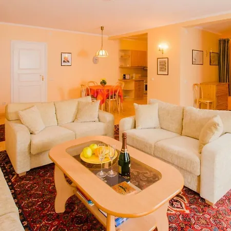 Manor Guest house *